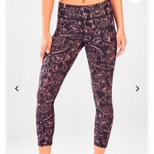 Fabletics Mid-Rise Powerhold Capri